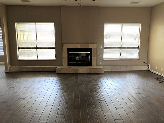 2nd image of 1100 Carolyn St