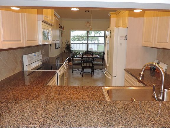 4th image of 12191 Forest Greens Dr