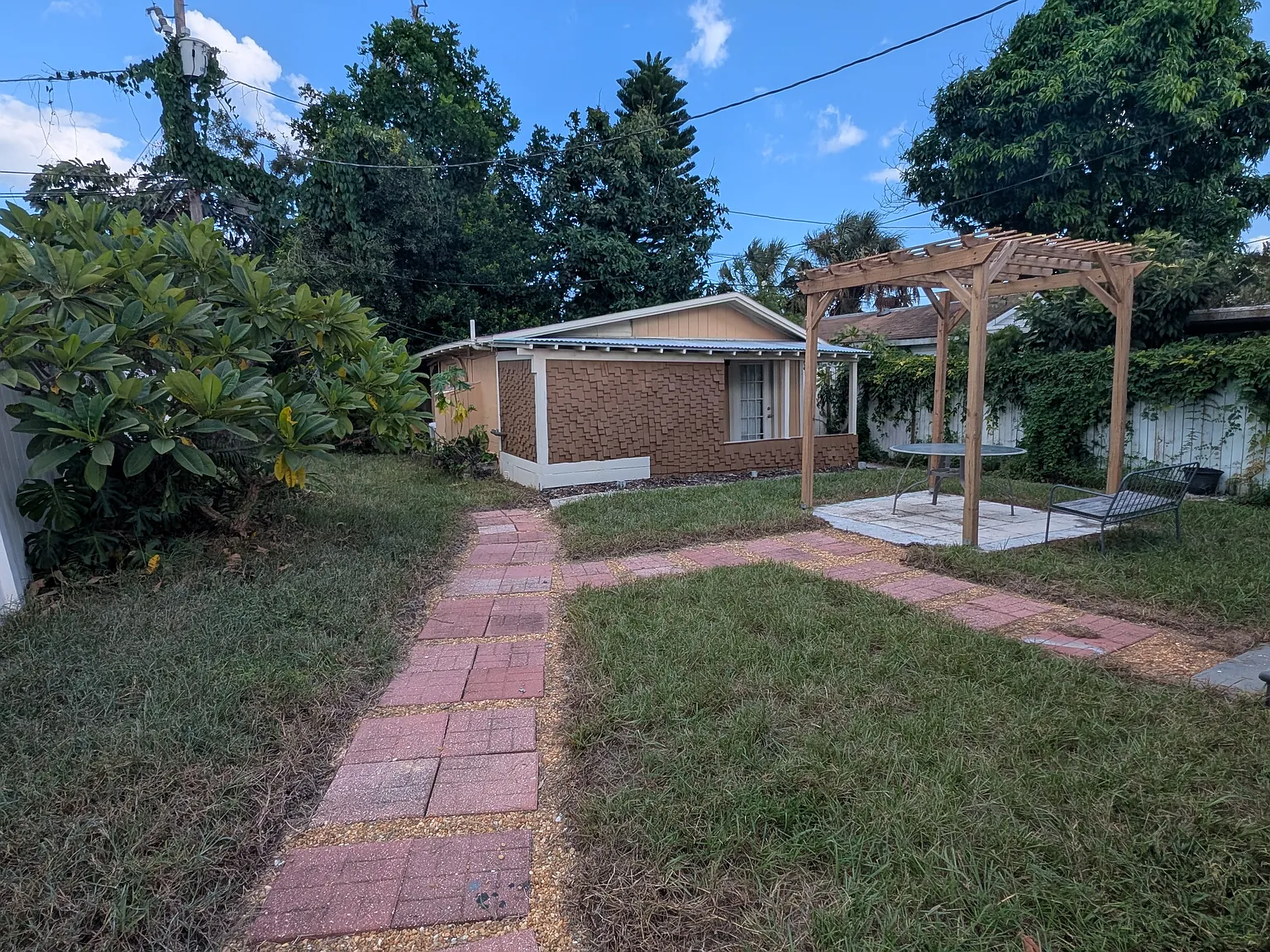 Studio, 342 sqft, $1,250 — Photo 2