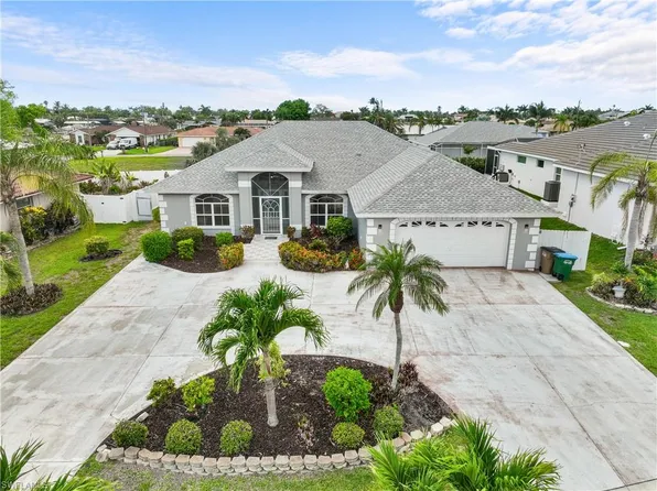 3332 SE 22nd PL, CAPE CORAL, FL 33904