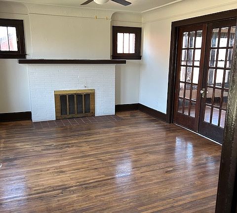 2nd image of 2540 Lakewood St