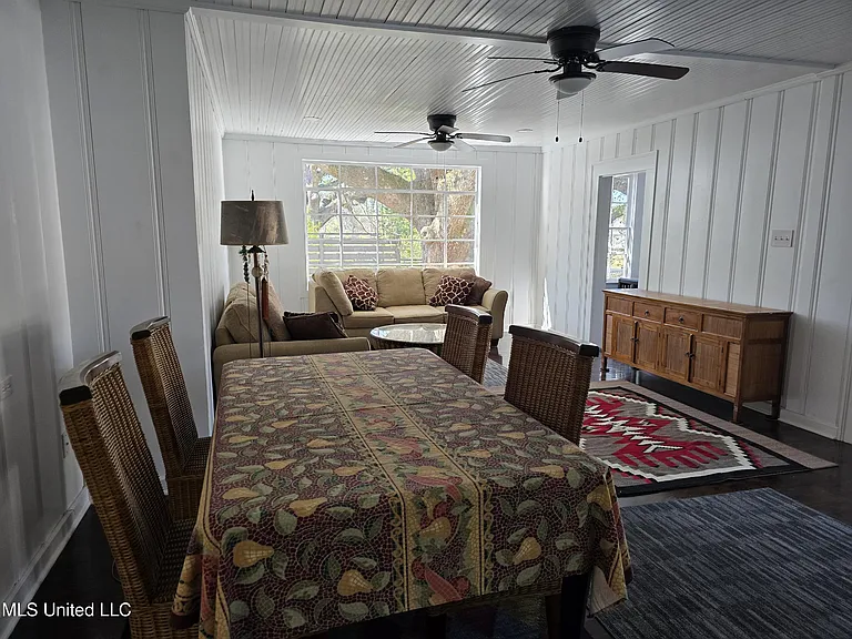 235 Carre Ct — Photo 6