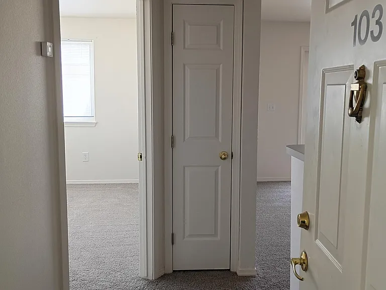 Mallard Cove Apartments — Photo 5