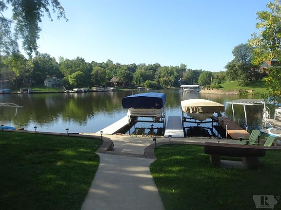 5th image of 5042 N Lakeshore Dr