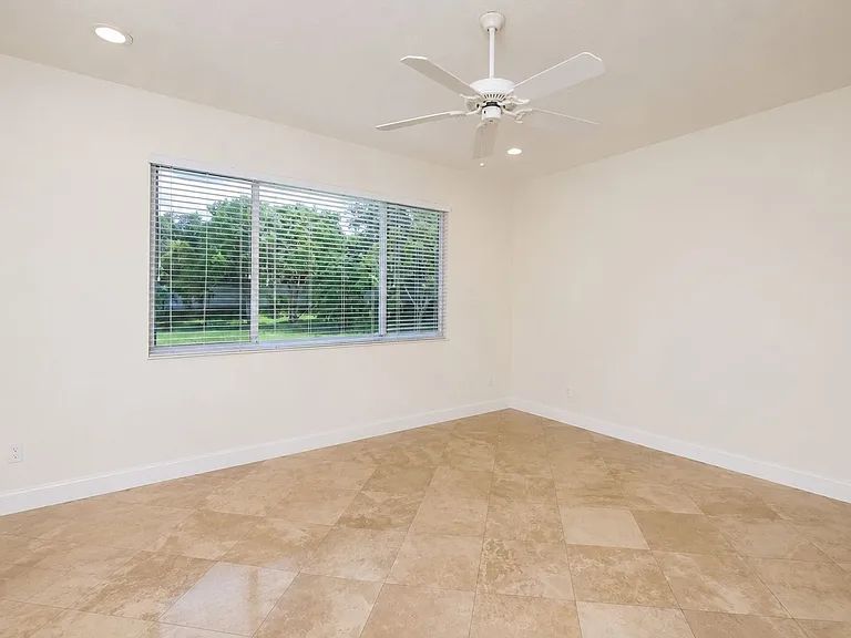 6945 74th Street Cir E — Photo 10