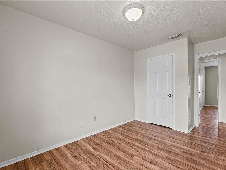 430 W Redway Ln — Photo 40