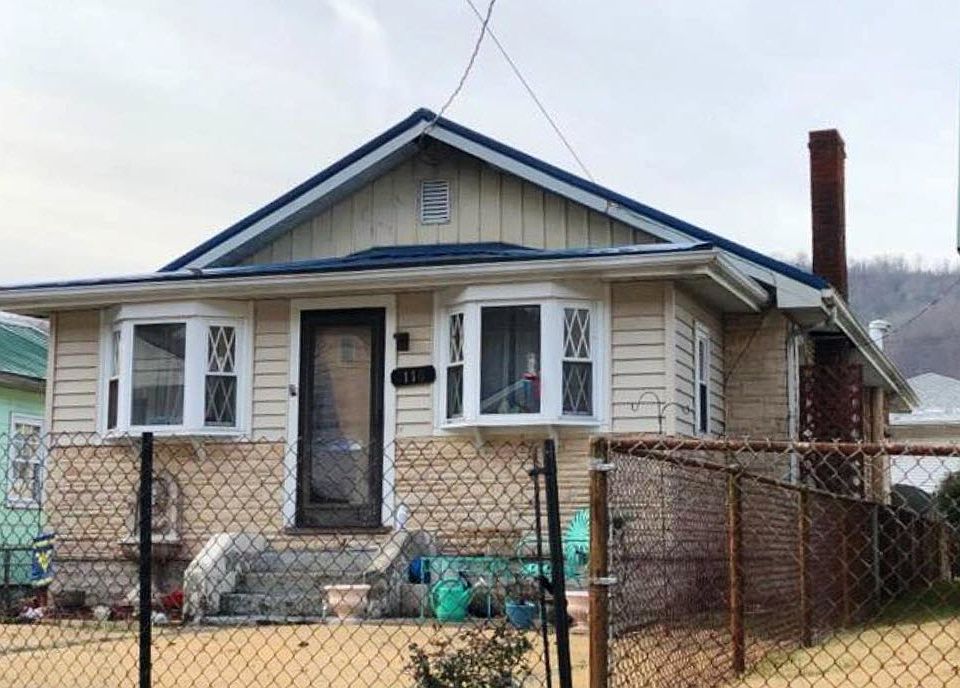 1st image of 116 E Gardner Ave