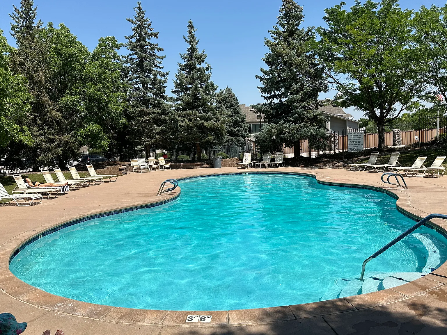 3 bed, 1291 sqft, $2,500 — Photo 2