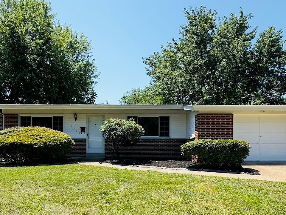 1st image of 2380 Palomino Ln