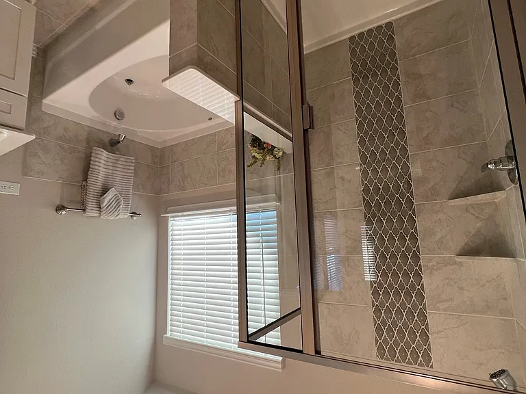 1107 Mesa St — Photo 10