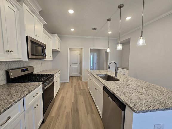 4th image of 2365 Bundoran Drive