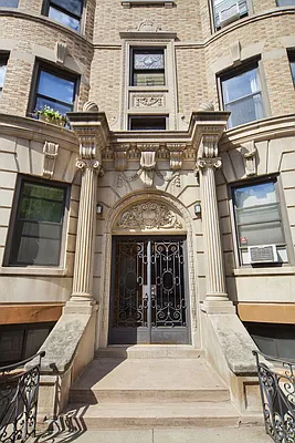 Sold by Stribling | media 24