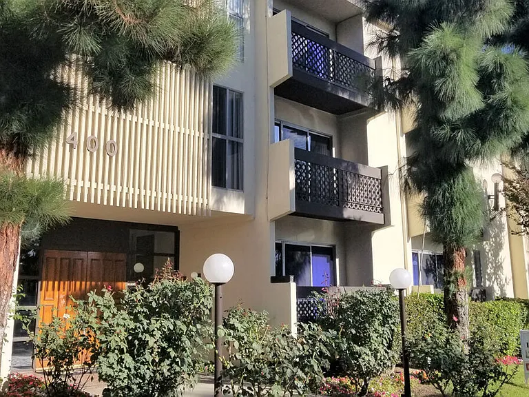 Woodside Terrace — Photo 5