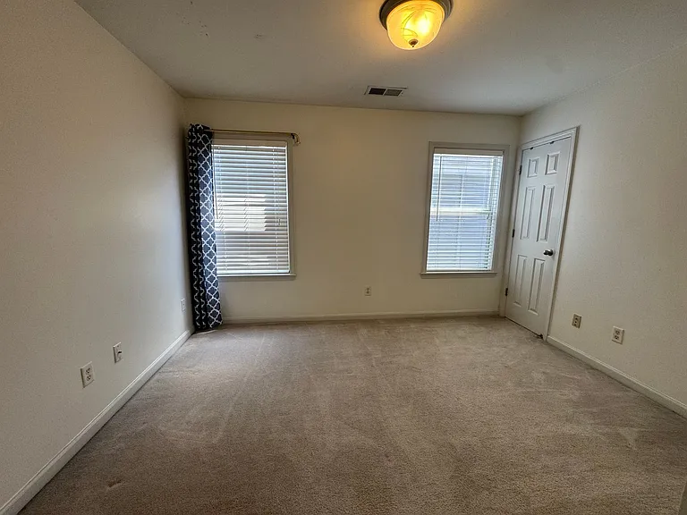1343 Island Pl E — Photo 30