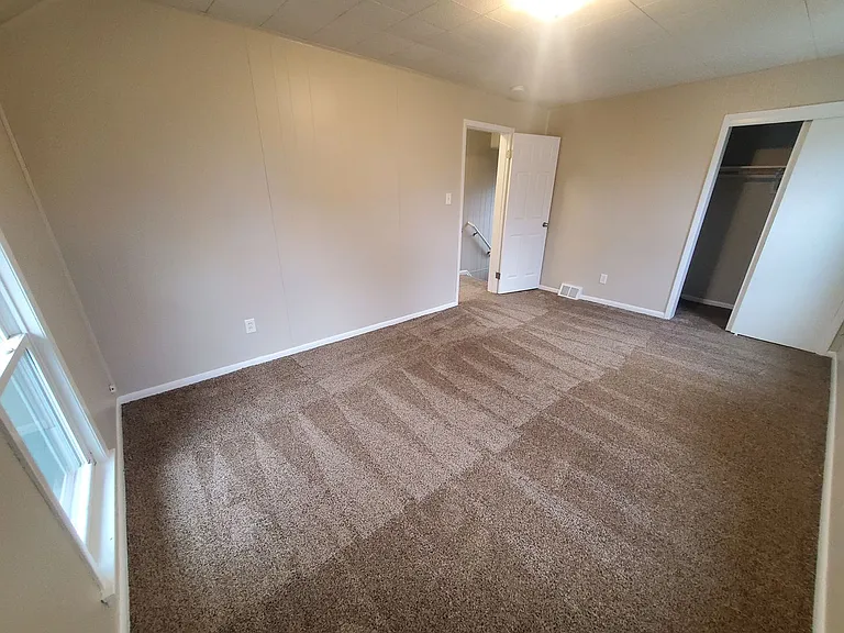 240 E Dunham Ave — Photo 29