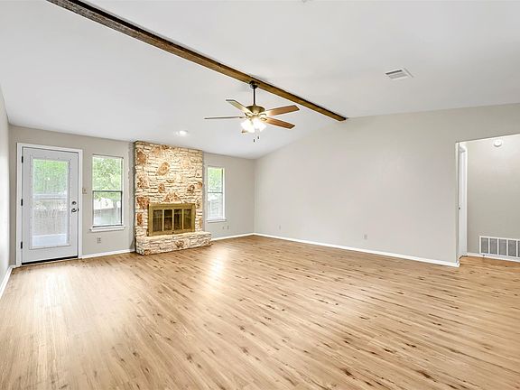 5th image of 8601 Danville Dr