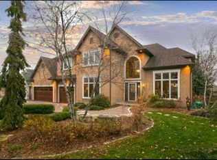 18471 Melissa Cir, Eden Prairie, MN 55347
