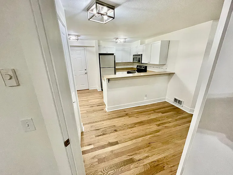 566 Prospect St #109 — Photo 7