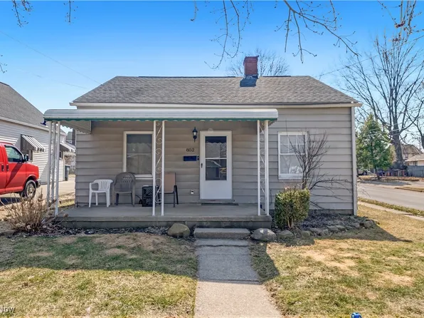 852 Lakewood Blvd, Akron, OH 44314
