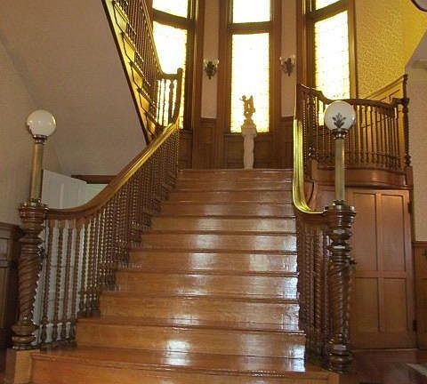 4th image of 307 E Pike St