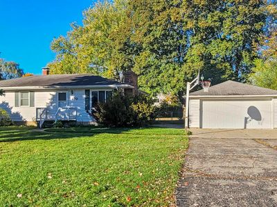 230 S Elms Rd, Flushing, MI, 48433