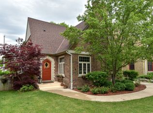 6167 N Bay Ridge Ave, Whitefish Bay, WI 53217