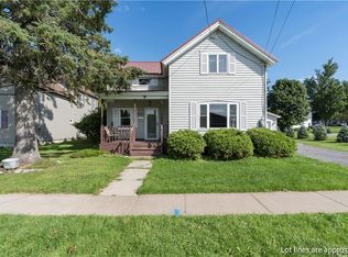21 Franklin St, Carthage, NY 13619