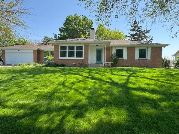 7482 Thomas Ave, Jenison, MI 49428