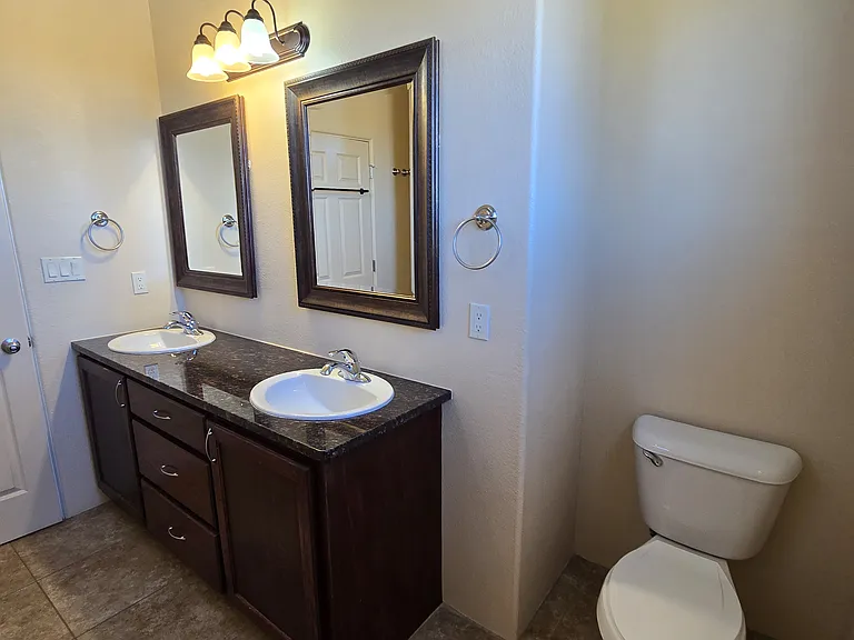 Ensuite Master bathroom