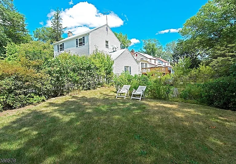 442 Millburn Ave — Photo 10