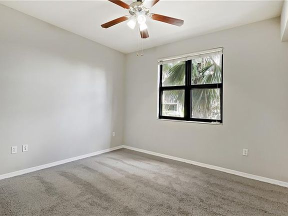 5th image of 450 NE 5th St Unit 244