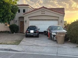 9015 Kellyann St, Bakersfield, CA 93313