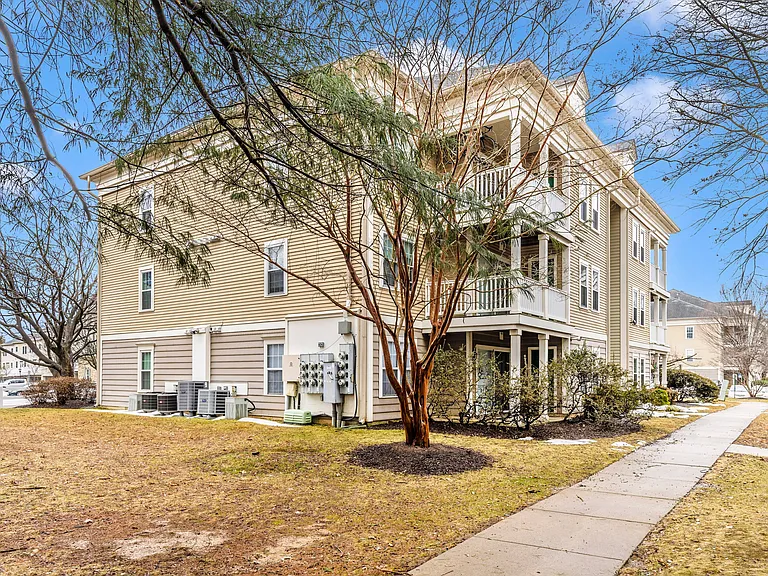 13205 Cloppers Mill Dr #D — Photo 33