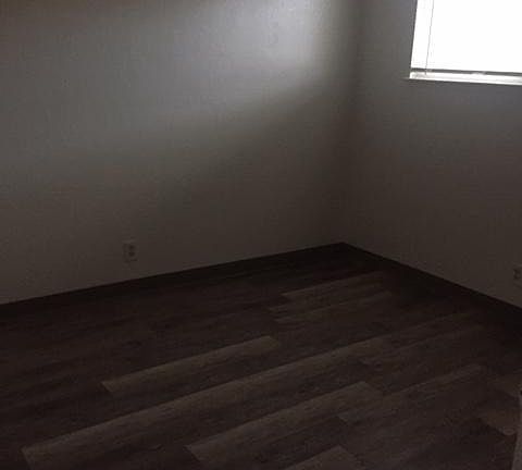 3rd image of 251 Selwyn Dr