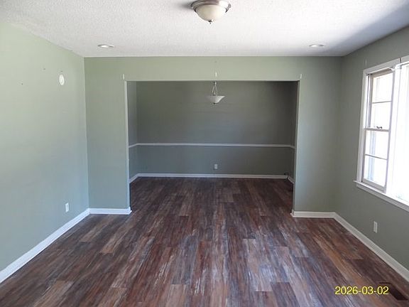 4th image of 207 26th Ct