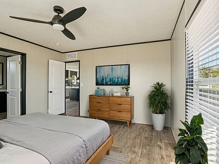 1601 Swallowtail Dr — Photo 6
