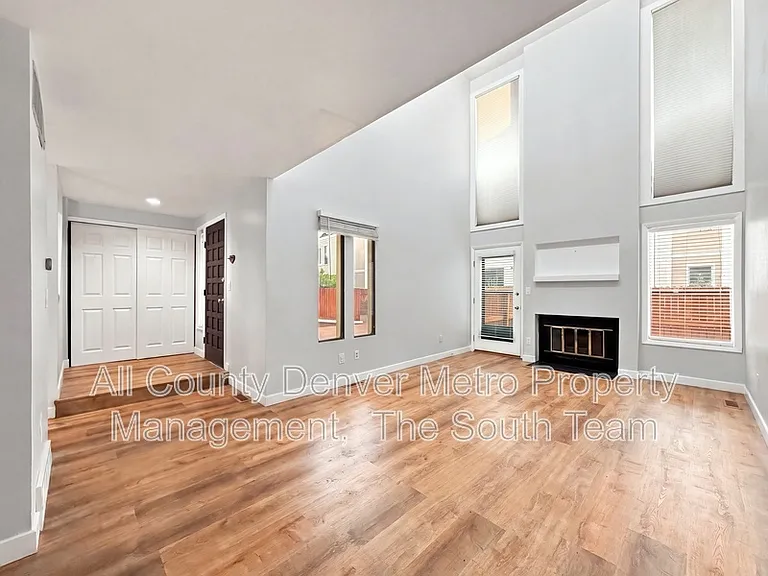 1050 S Monaco Street Pkwy #78 — Photo 1