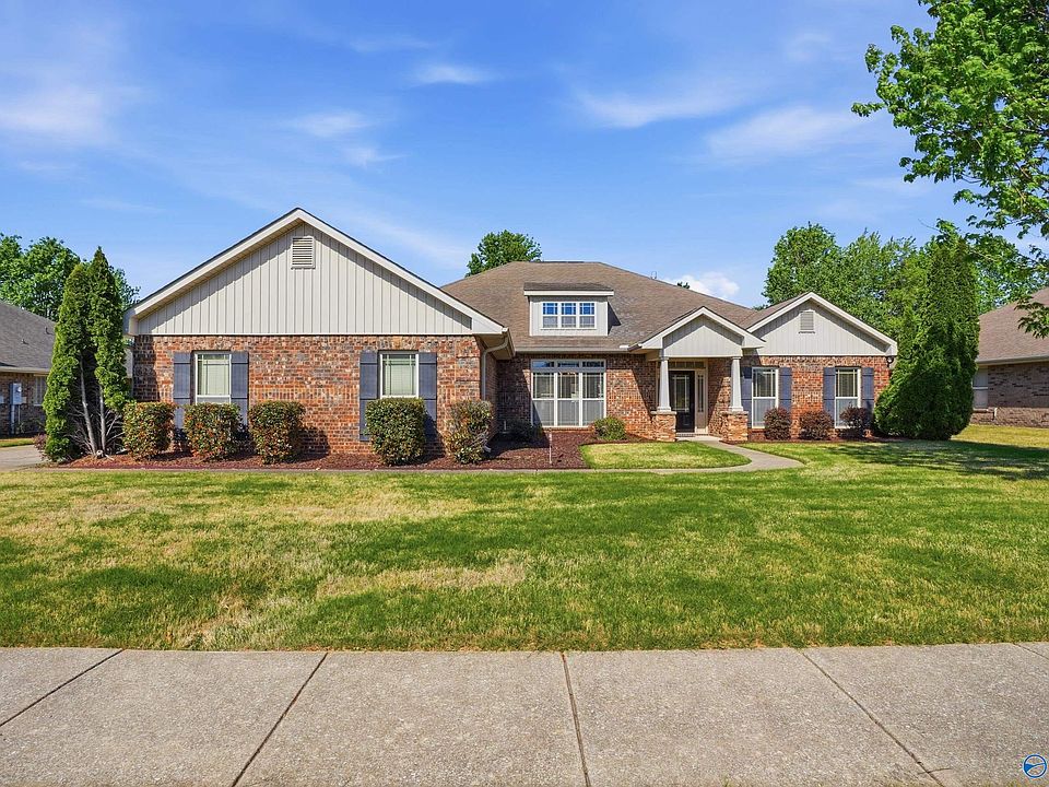 1st image of 622 Summer Cove Cir NW