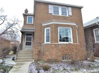 2534 W Jarvis Ave, Chicago, IL