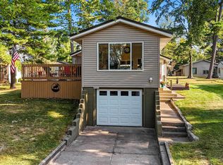 W5826 Sunset Cir, Shawano, WI 54166