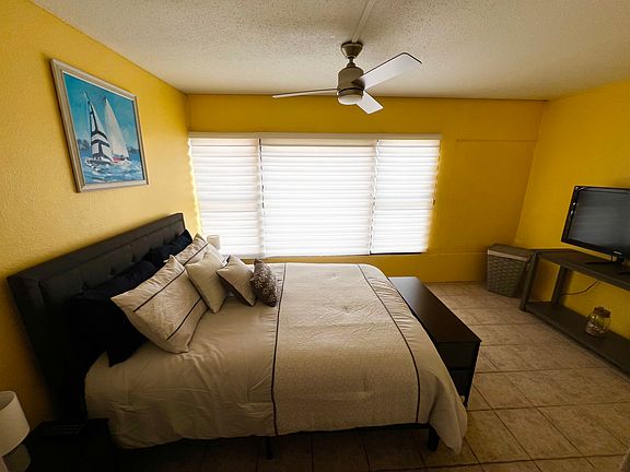 3rd image of 6403 Padre Blvd Unit 83