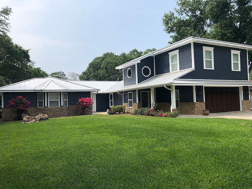 1st image of 15912 Northlake Village Dr