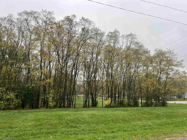 L2 Breezy Drive #2, Milton, WI 53563