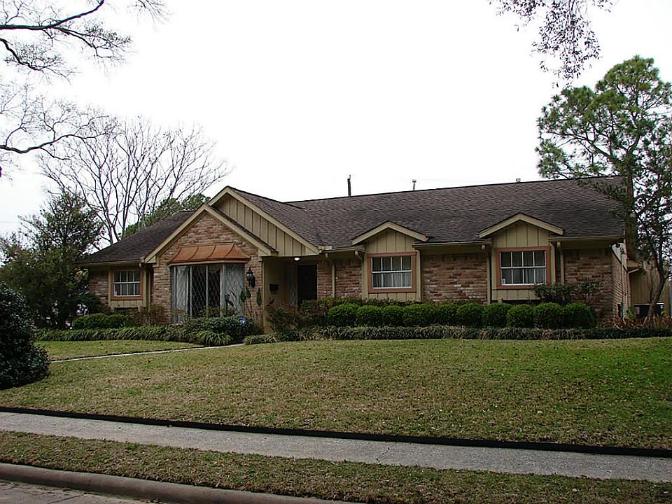 1st image of 8026 Braes Meadow Dr