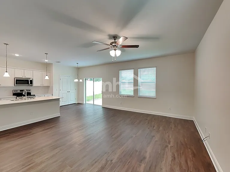 6210 Little Bluff Cir — Photo 8