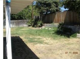 2036 E 17th St, San Bernardino, CA 92404