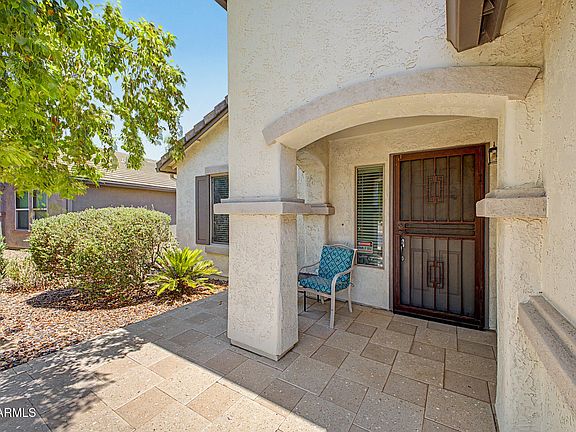 5th image of 2315 N DAISY Drive