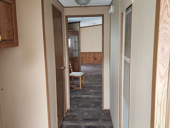 2nd image of 23 Remington Park Cir