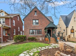 463 Lakewood St, Detroit, MI 48215