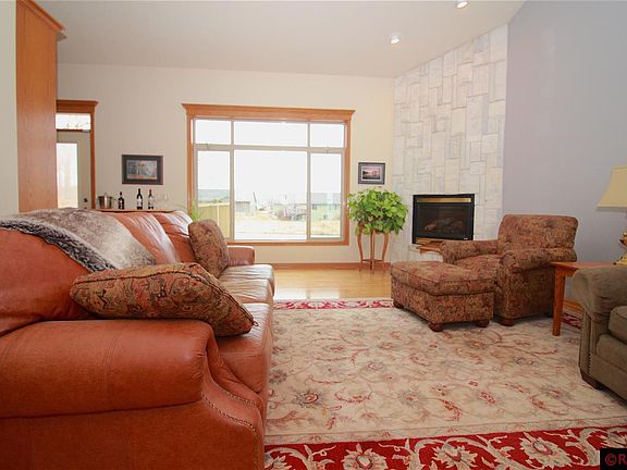 3rd image of 104 Muriefield Dr